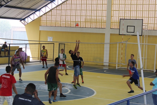 Prefeito entrega obras em Santo Inácio durante aniversário da cidade - Imagem 80