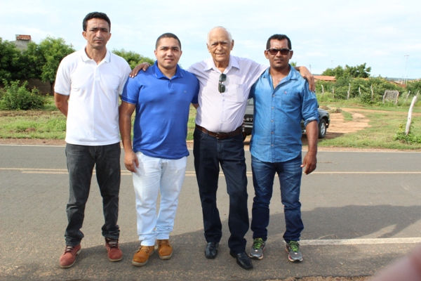 Prefeito entrega obras em Santo Inácio durante aniversário da cidade - Imagem 2