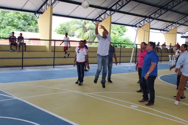 Prefeito entrega obras em Santo Inácio durante aniversário da cidade - Imagem 59