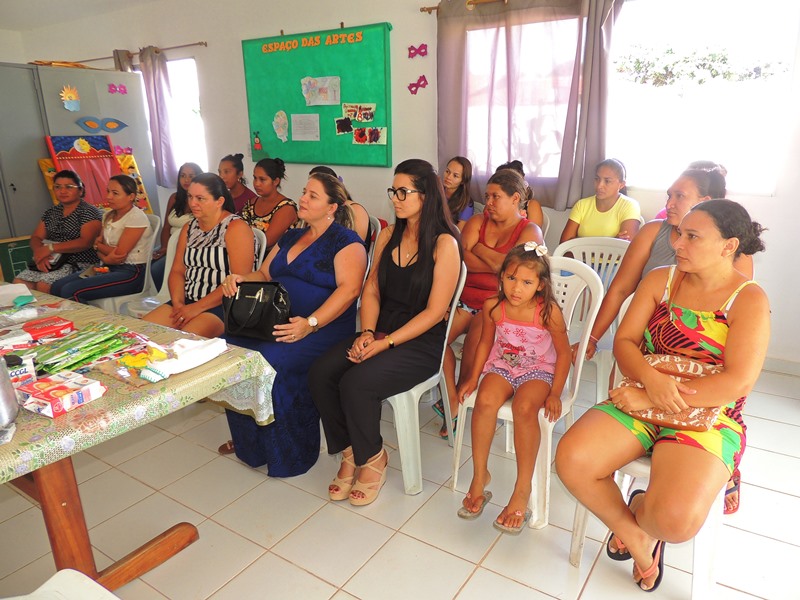 Famílias assistidas pelo PAIF do CRAS I participam de oficina  - Imagem 2
