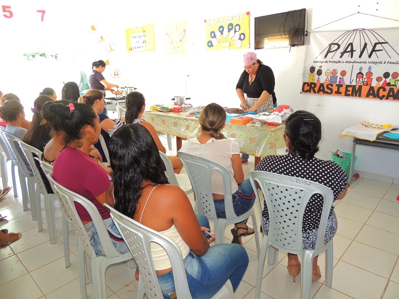 Famílias assistidas pelo PAIF do CRAS I participam de oficina  - Imagem 3