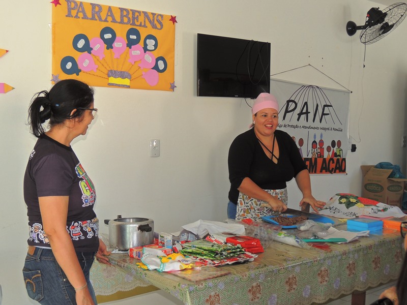 Famílias assistidas pelo PAIF do CRAS I participam de oficina  - Imagem 1