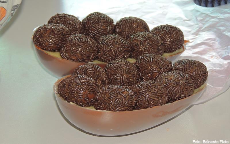 SEMAS promove oficina de produção de ovos de páscoa  - Imagem 9