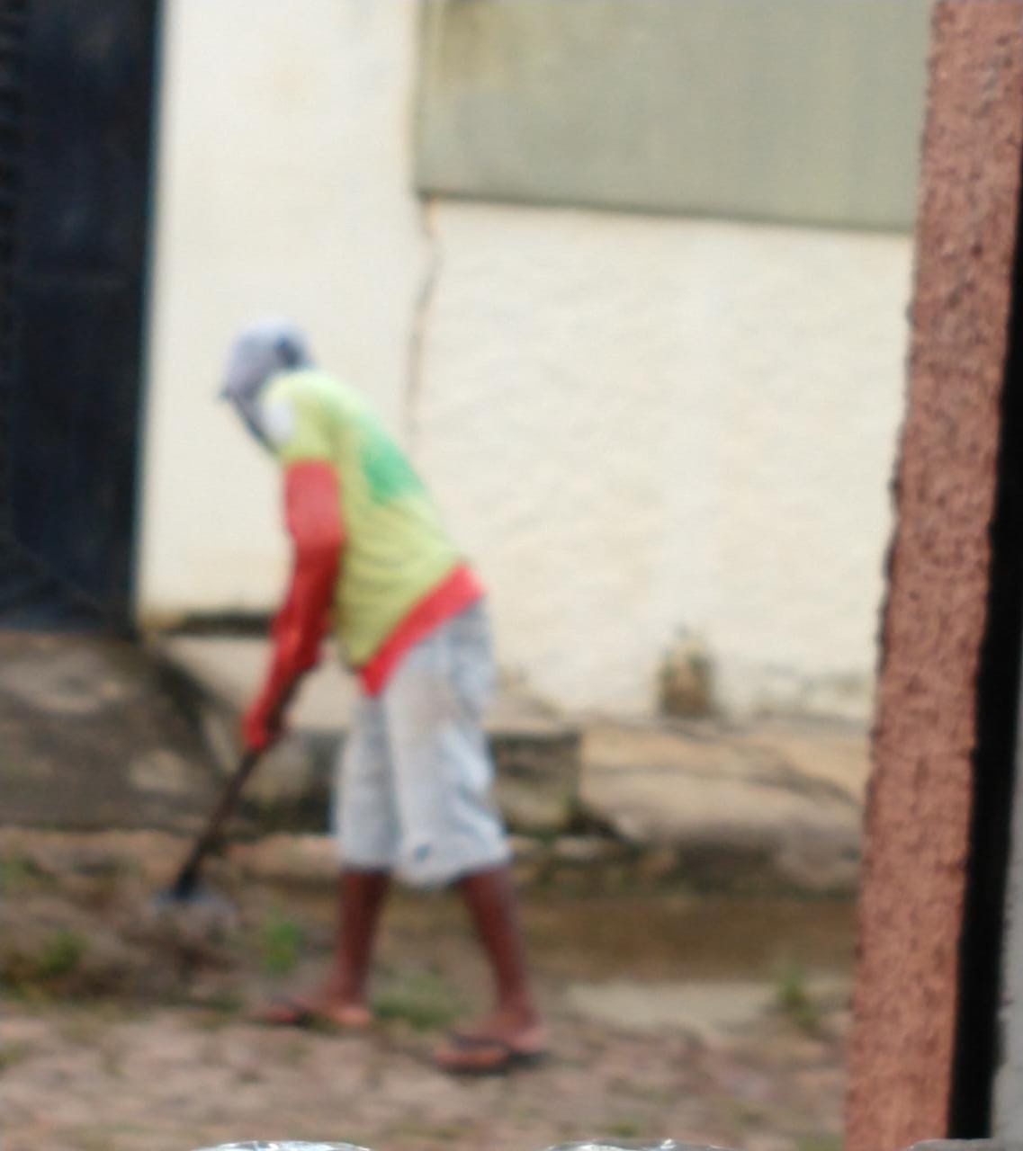 Profissionais da Prefeitura de Castelo são vistos sem EPIs - Imagem 2