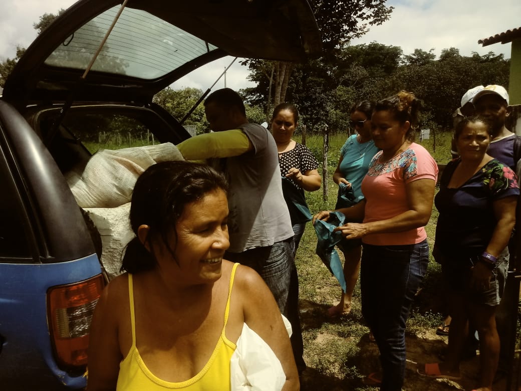 Prefeito faz entrega de pescado em todo município - Imagem 5