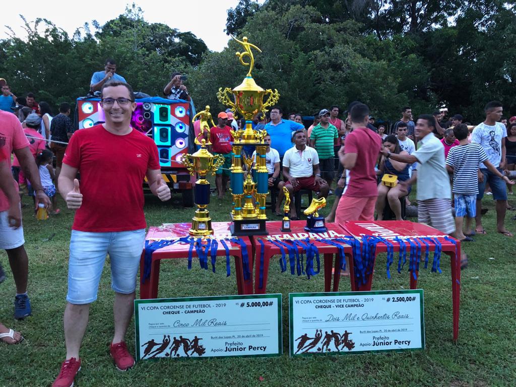 Prefeito Júnior Percy prestigia final da Copa Coroense e entrega premiação - Imagem 1