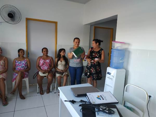Gestantes participam de palestra no NASF - Imagem 3