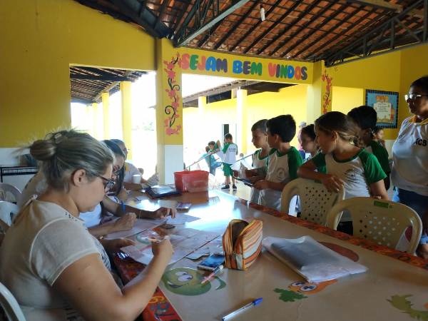 Secretaria de saúde realiza campanha de vacinação em escolas do município  - Imagem 5
