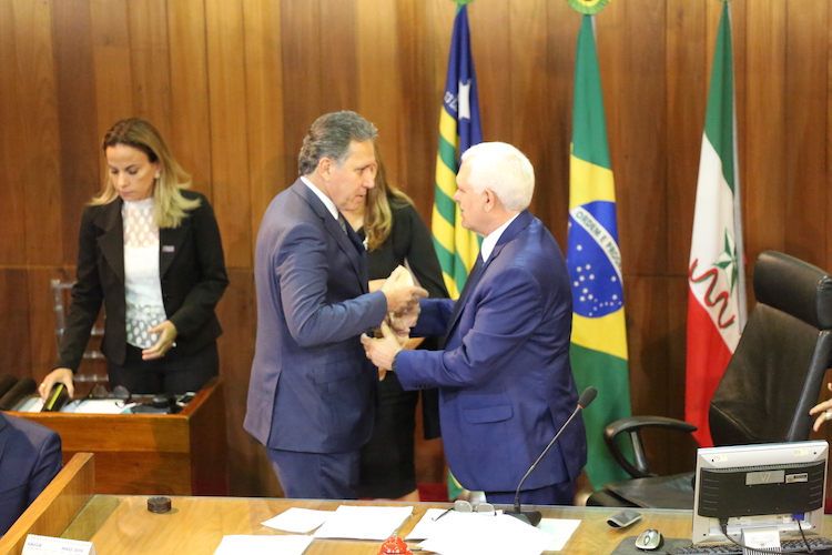 General Mourão se emociona e diz que o país passa por sérios desafios - Imagem 3