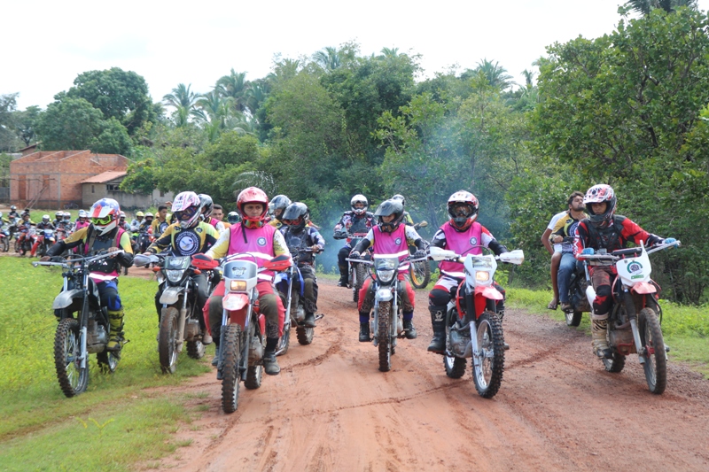 Trilha Papa-Léguas reuniu mais de 100 motoqueiros - Imagem 1
