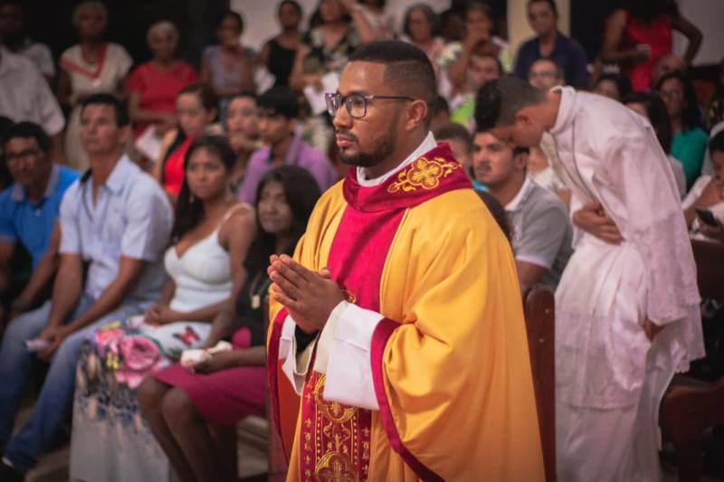 Bênção e emoção marcam a Ordenação do 5º Padre filho de Redenção do Gurguéia  - Imagem 9