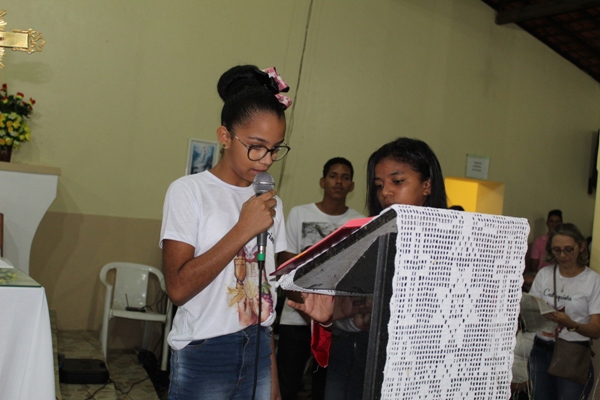Paróquia realiza missa de envio da imagem da sagrada família para peregrinação  - Imagem 16