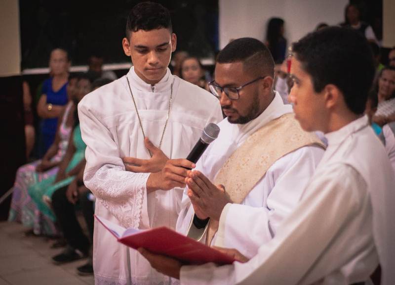 Bênção e emoção marcam a Ordenação do 5º Padre filho de Redenção do Gurguéia  - Imagem 5