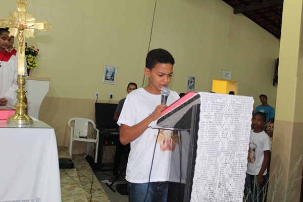 Paróquia realiza missa de envio da imagem da sagrada família para peregrinação  - Imagem 19