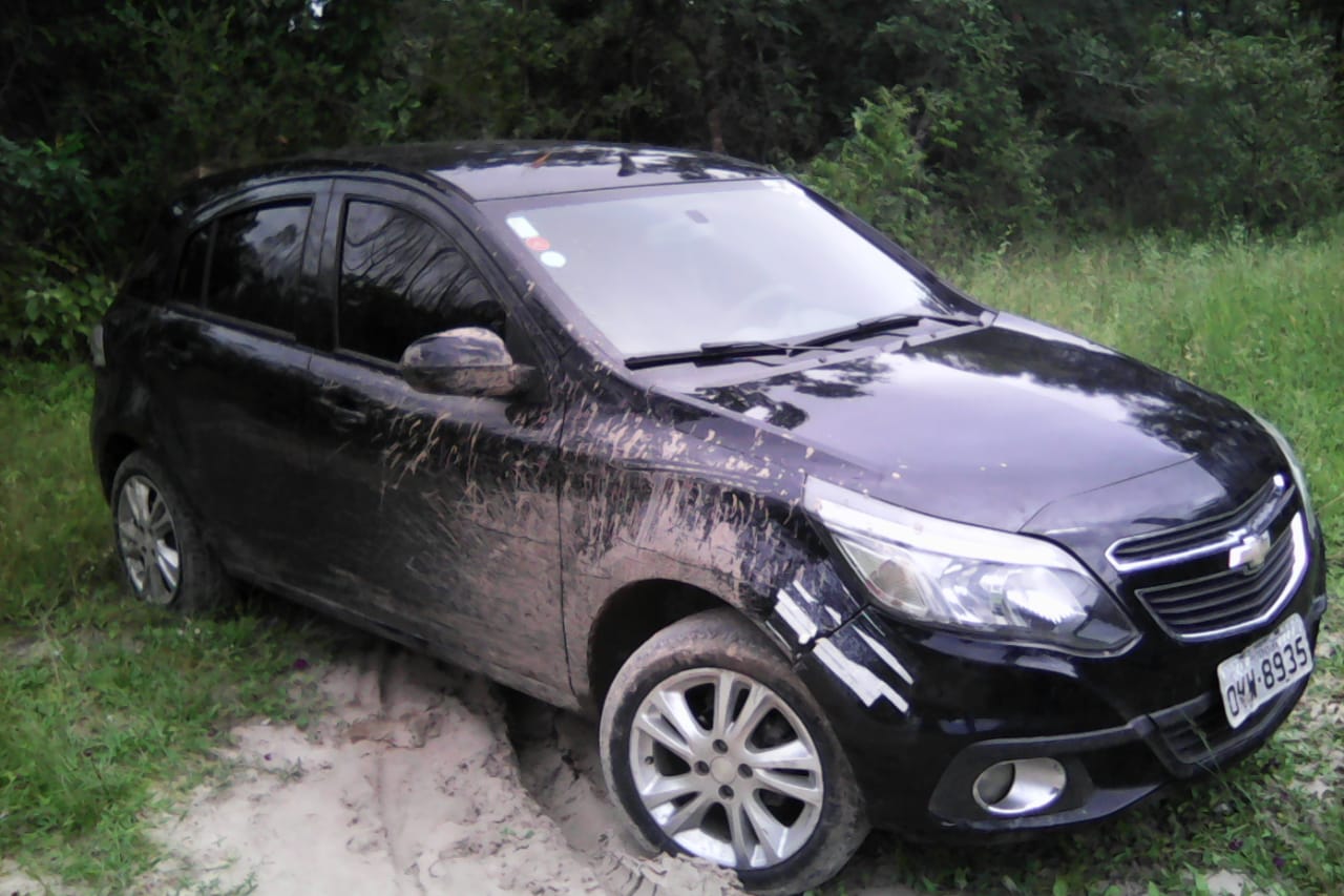 Carro tomado de assalto em Teresina é encontrado em Monsenhor Gil 