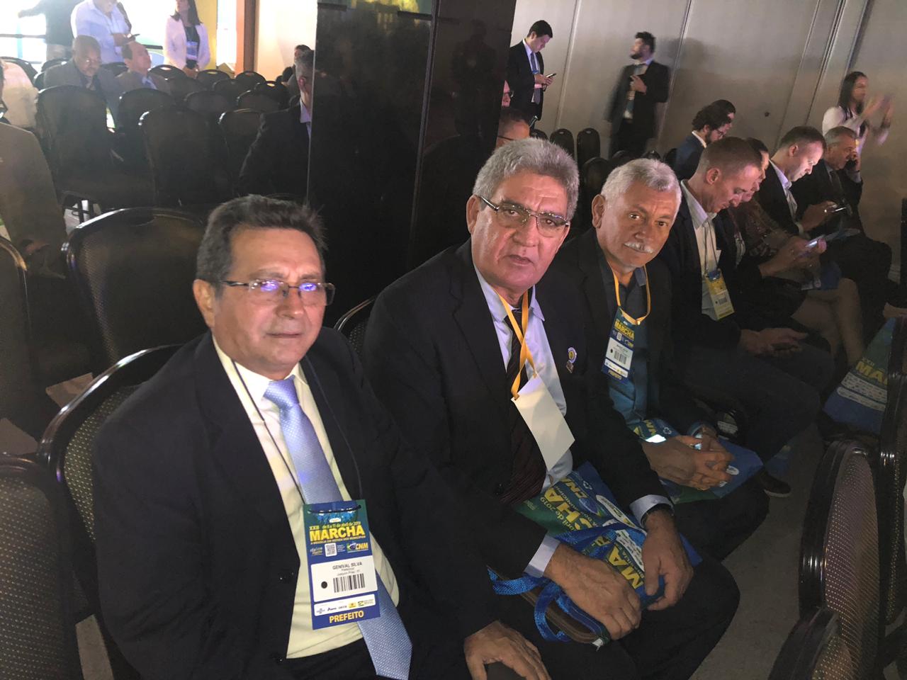 Prefeito Genival Bezerra está em Brasília para participar da XXII Marcha dos Prefeitos - Imagem 1