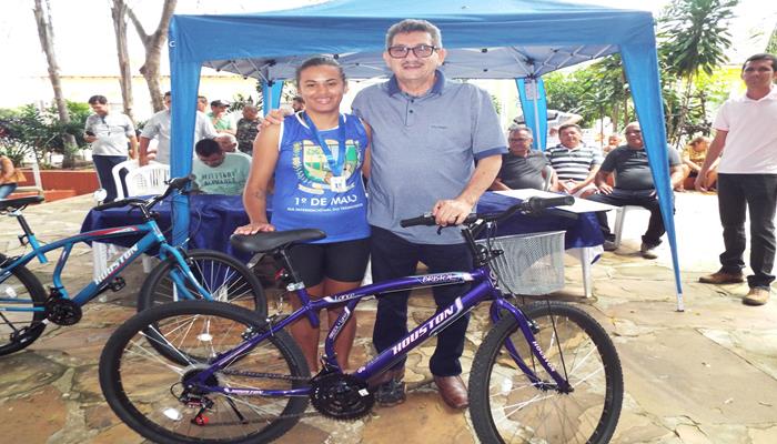 1º de maio é celebrado com comemorações esportivas e premiações aos competidores - Imagem 53