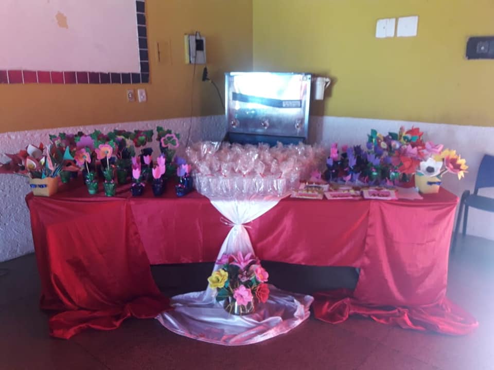 Educação municipal faz homenagem em comemoração ao dia das mães - Imagem 7