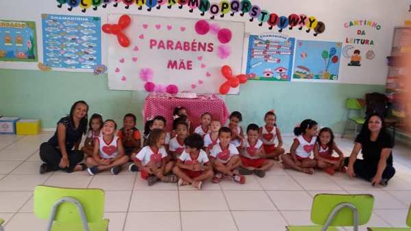 Educação municipal faz homenagem em comemoração ao dia das mães - Imagem 21