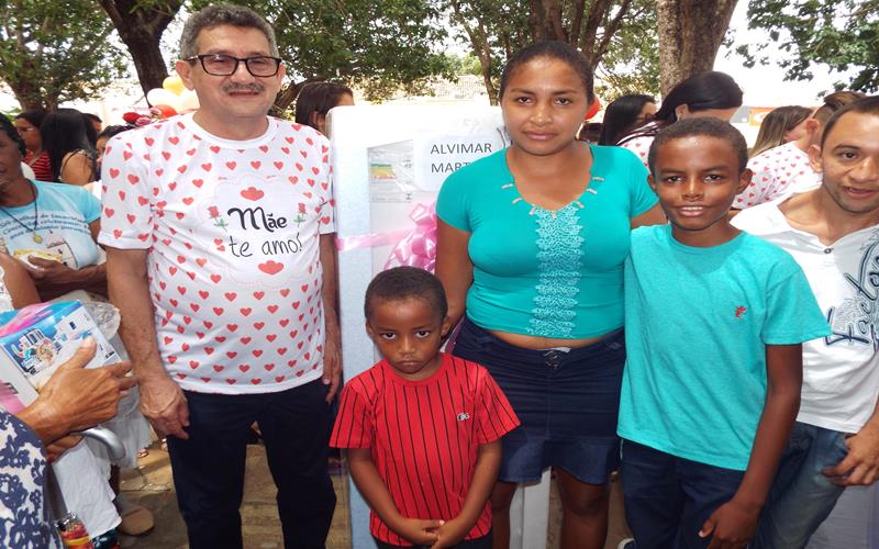 Prefeitura, SEMAS e Pastoral da Família de Pedro II celebram Dia das Mães - Imagem 164