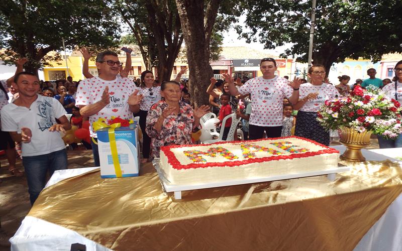 Prefeitura, SEMAS e Pastoral da Família de Pedro II celebram Dia das Mães - Imagem 157