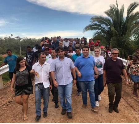 Reginaldo Júnior inaugura “Ponte do Espírito Santo” 