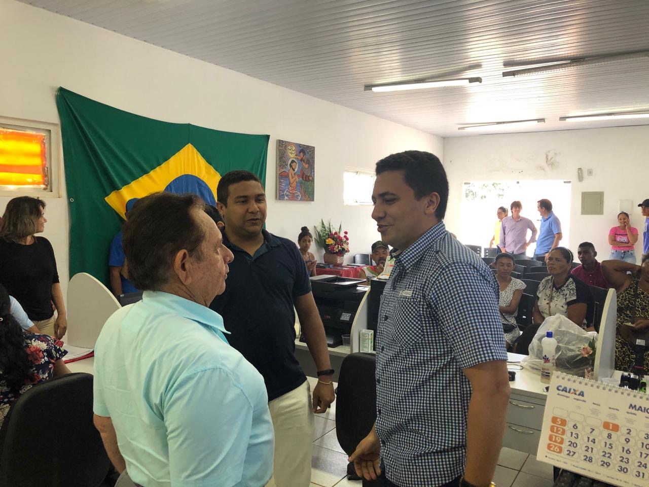 Prefeito Dr Wagner e secretários municipais visitam a Sala da cidadania - Imagem 1