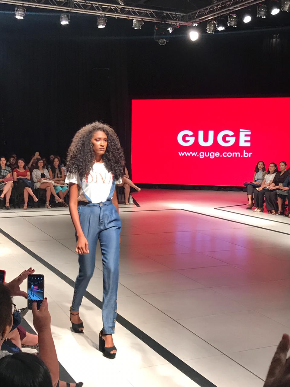 Marca Gugé desfila coleção com estampas alegres - Imagem 2