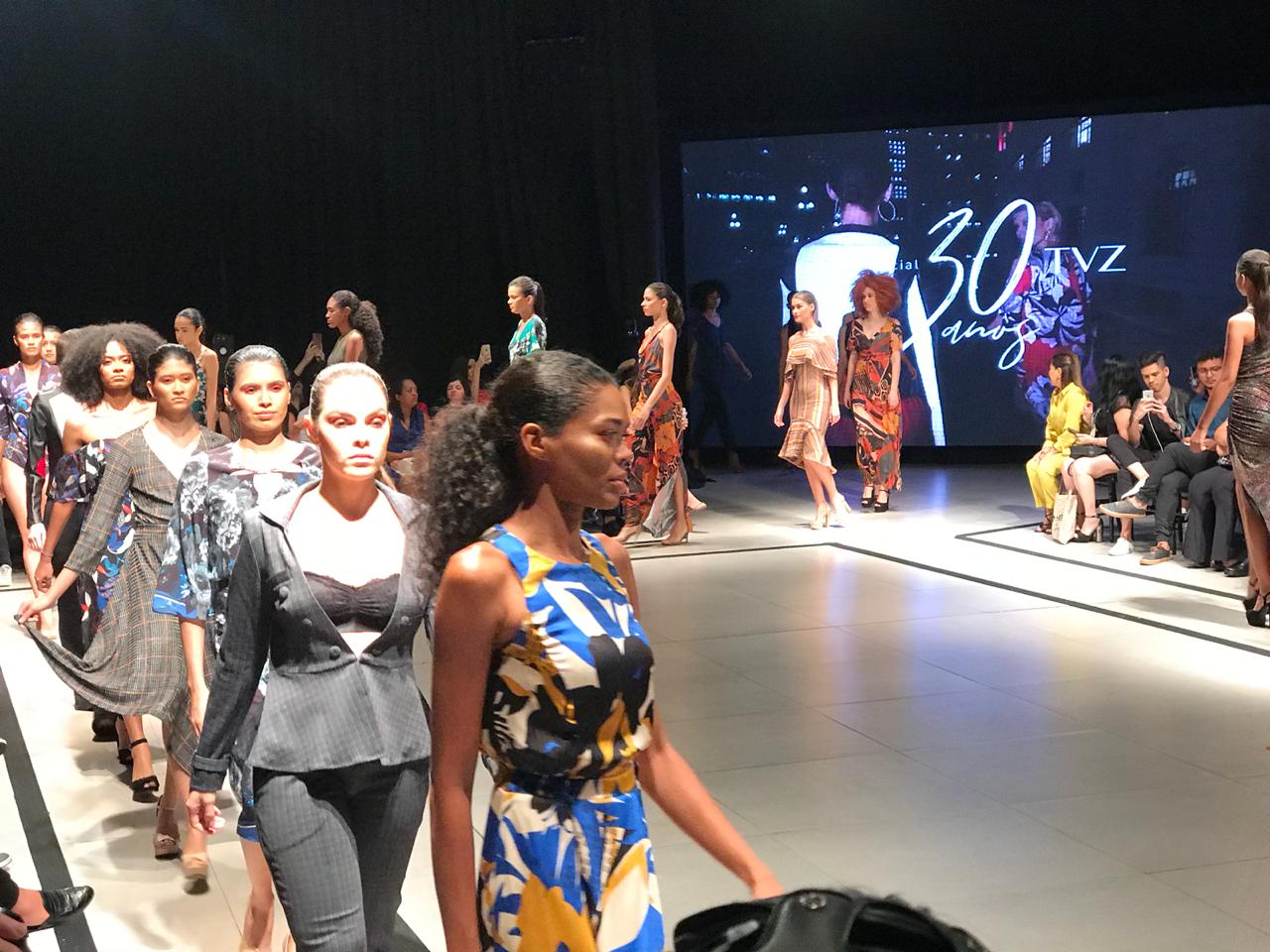 TVZ desfila coleção especial de 30 anos da marca no Piauí Moda House 2019 - Imagem 3