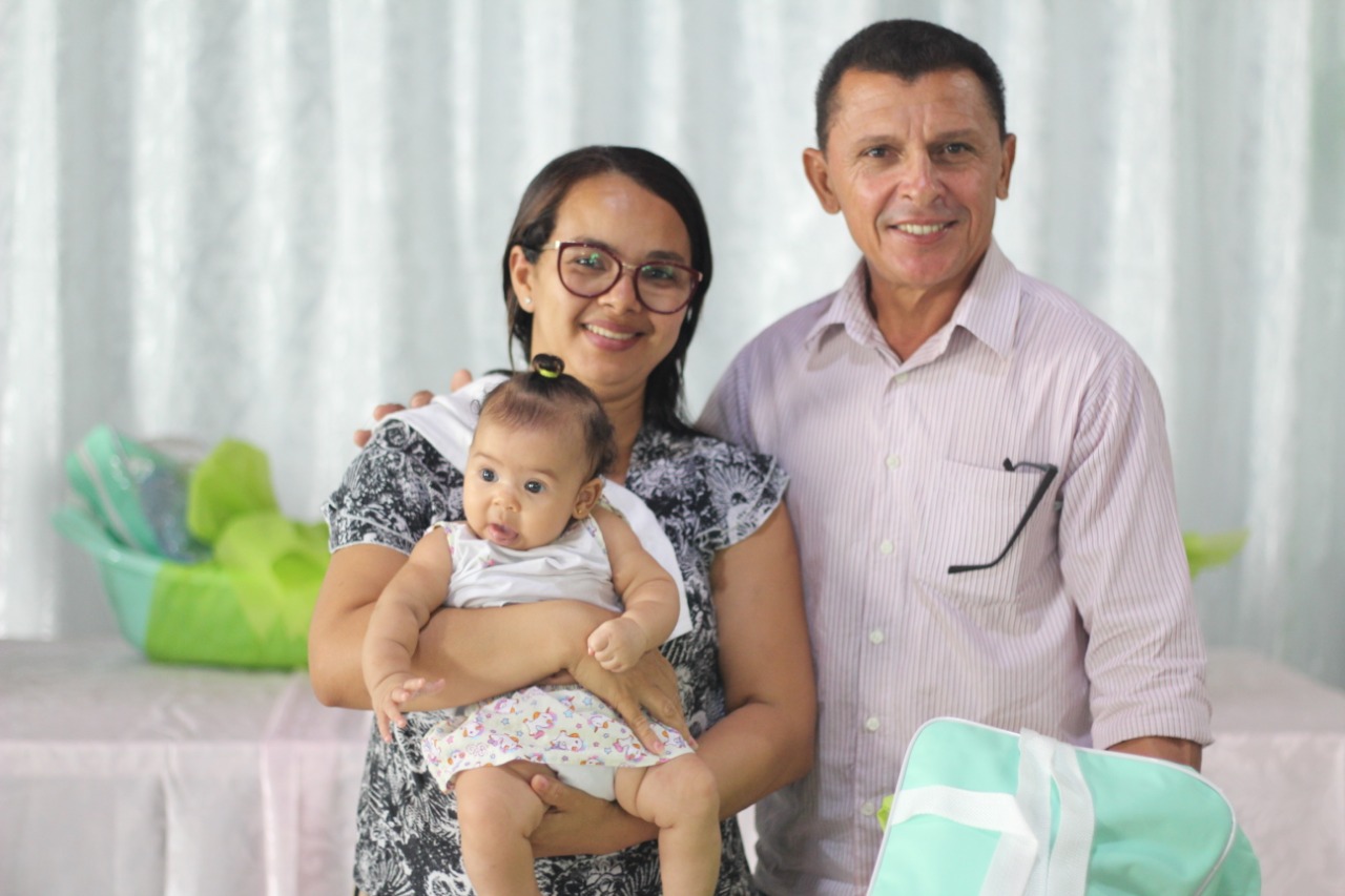 Grávidas recebem enxovais com a presença do prefeito João Luiz - Imagem 10