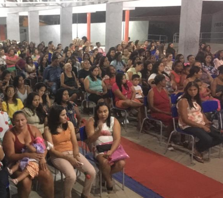 Dia das Mães é comemorado pela Secretaria Municipal de Educação em grande estilo.