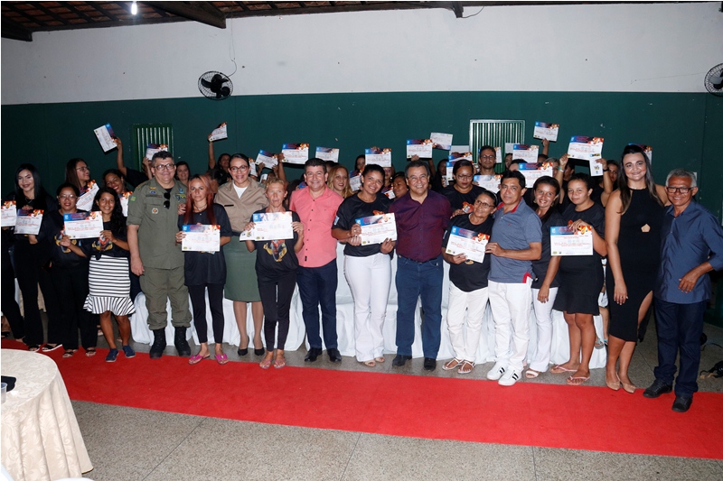 Prefeitura de Água Branca realiza formatura da primeira turma do PROERD Pais - Imagem 1
