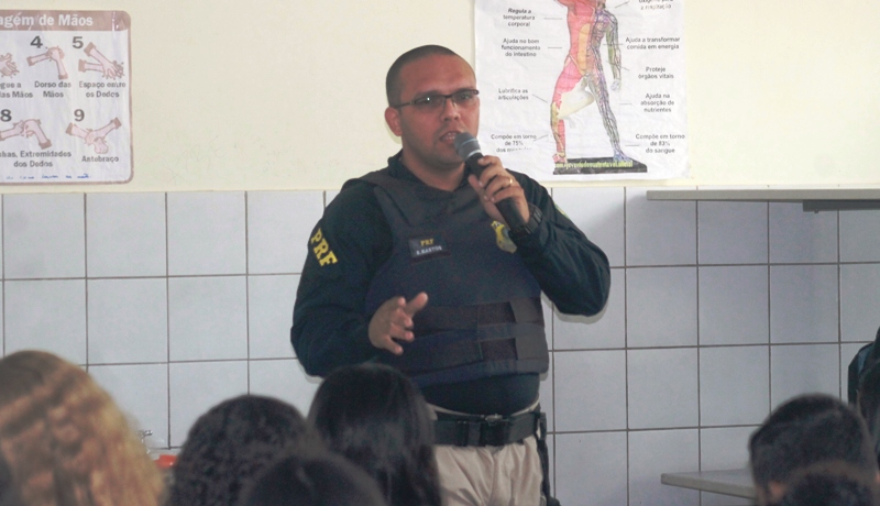 Escola de Pedro II recebe palestra sobre educação no trânsito - Imagem 7