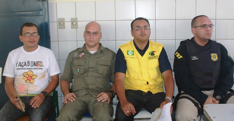 Escola de Pedro II recebe palestra sobre educação no trânsito - Imagem 8