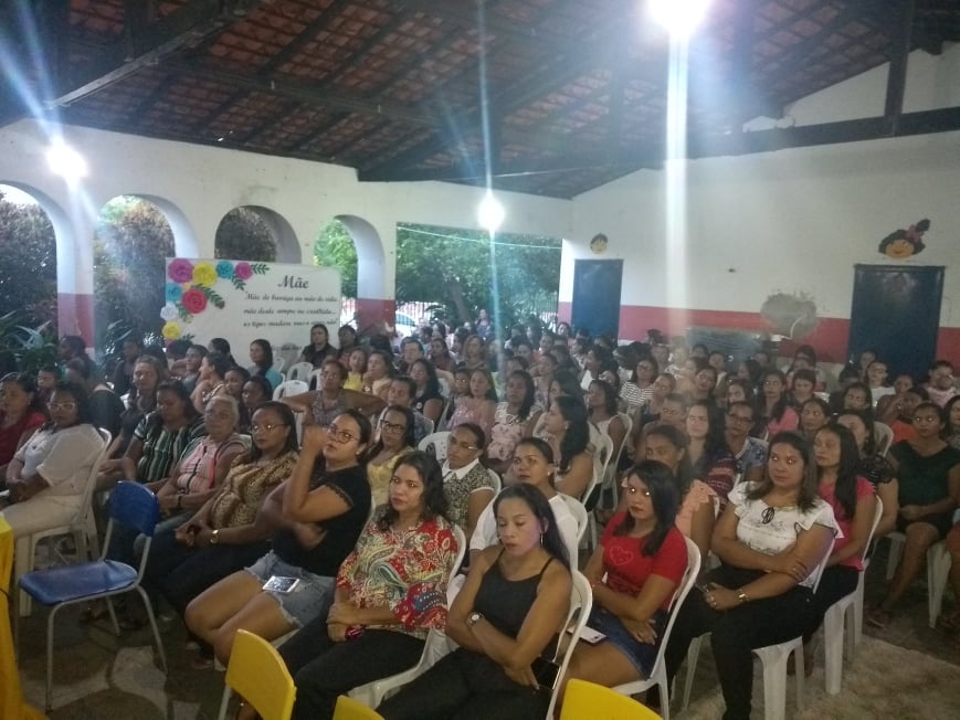 Escola Municipal Cicero Lopes realiza linda festa para as mães - Imagem 3