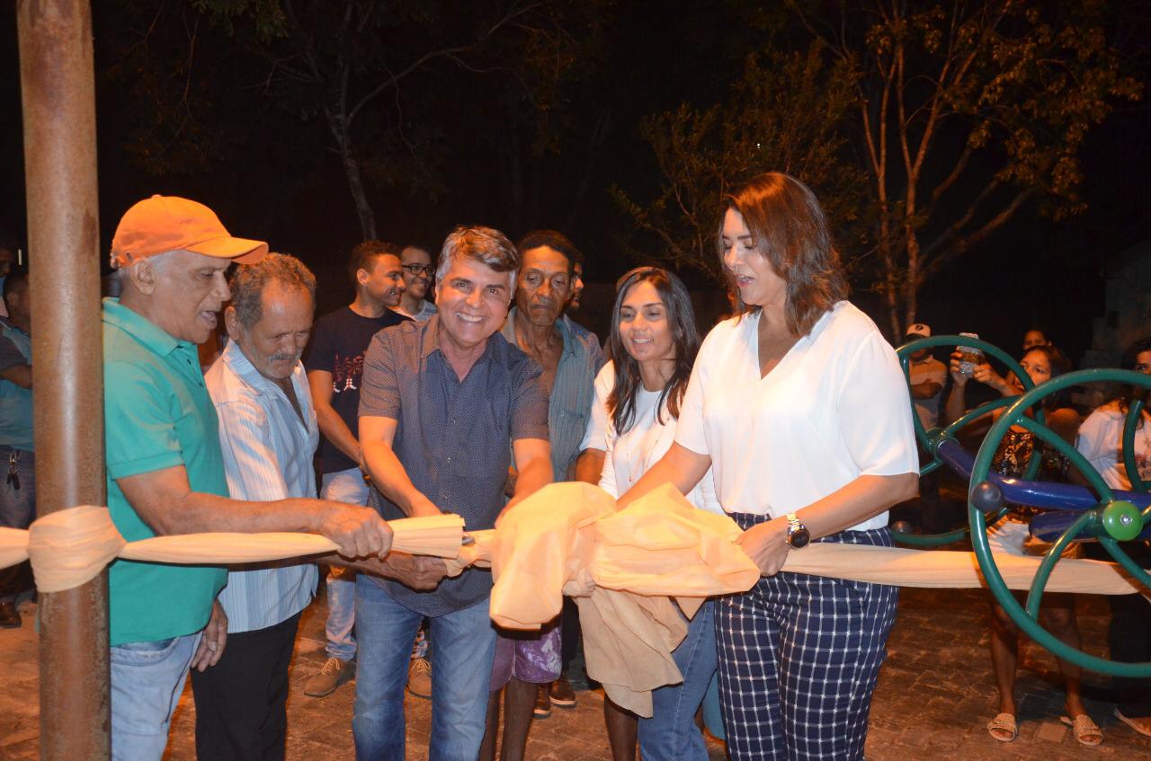 Secretaria de Infraestrutura do Estado entrega academia popular junto com prefeito João Luiz  - Imagem 2