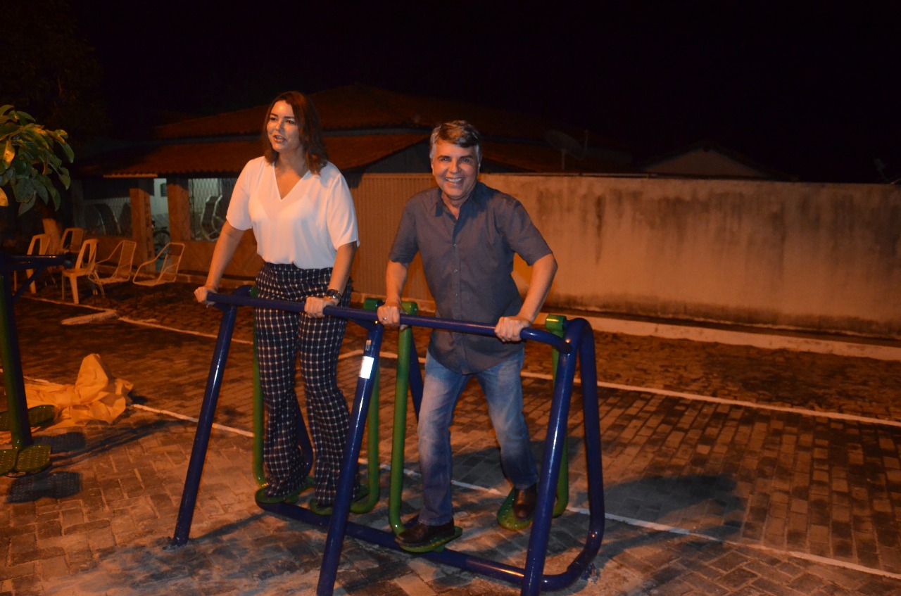 Secretaria de Infraestrutura do Estado entrega academia popular junto com prefeito João Luiz 