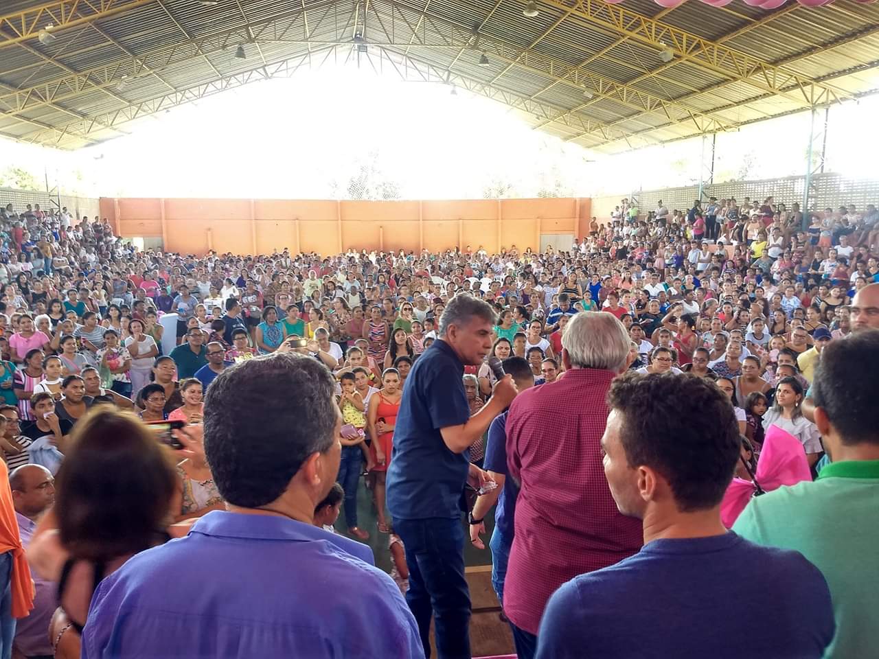 Festa para às Mães , um sucesso de público e excelentes brindes, entre eles uma moto okm  - Imagem 20
