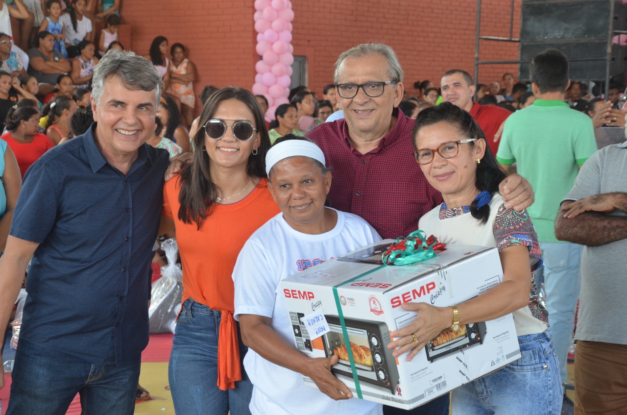 Festa para às Mães , um sucesso de público e excelentes brindes, entre eles uma moto okm  - Imagem 15