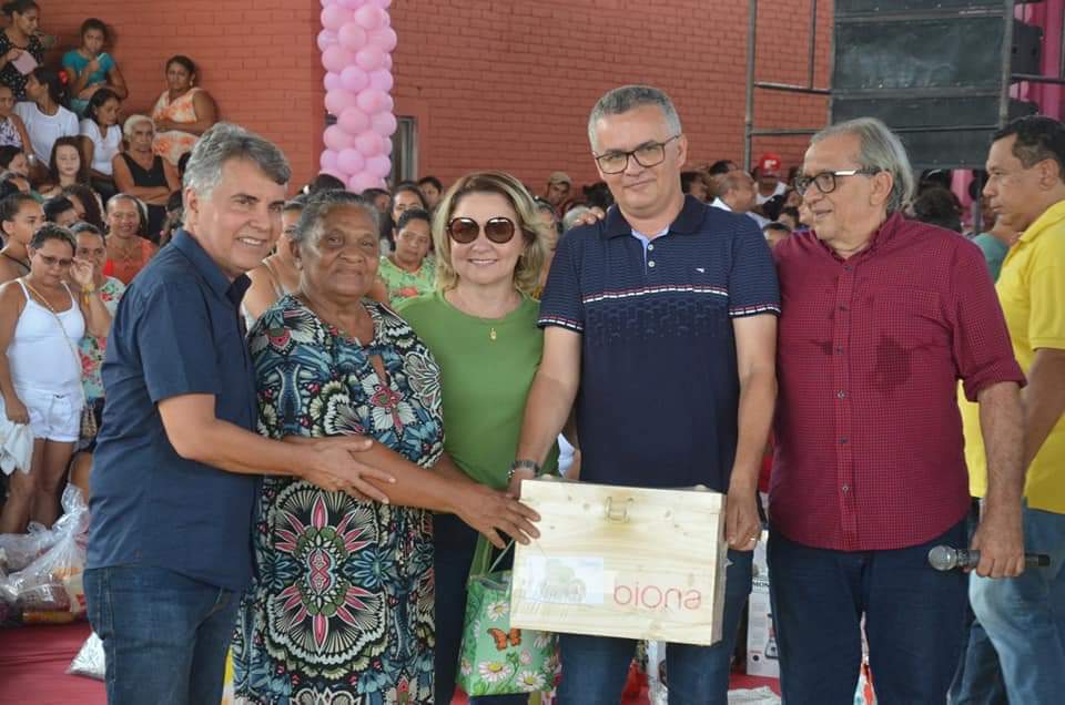 Festa para às Mães , um sucesso de público e excelentes brindes, entre eles uma moto okm  - Imagem 35