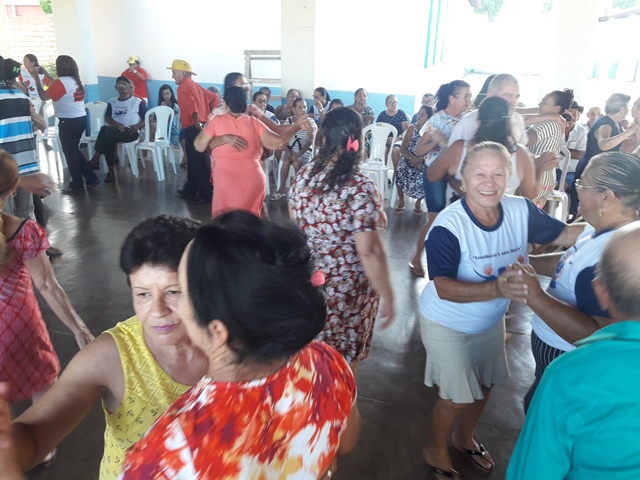 Idosos comemoram Dia das Mães em DEL - Imagem 12