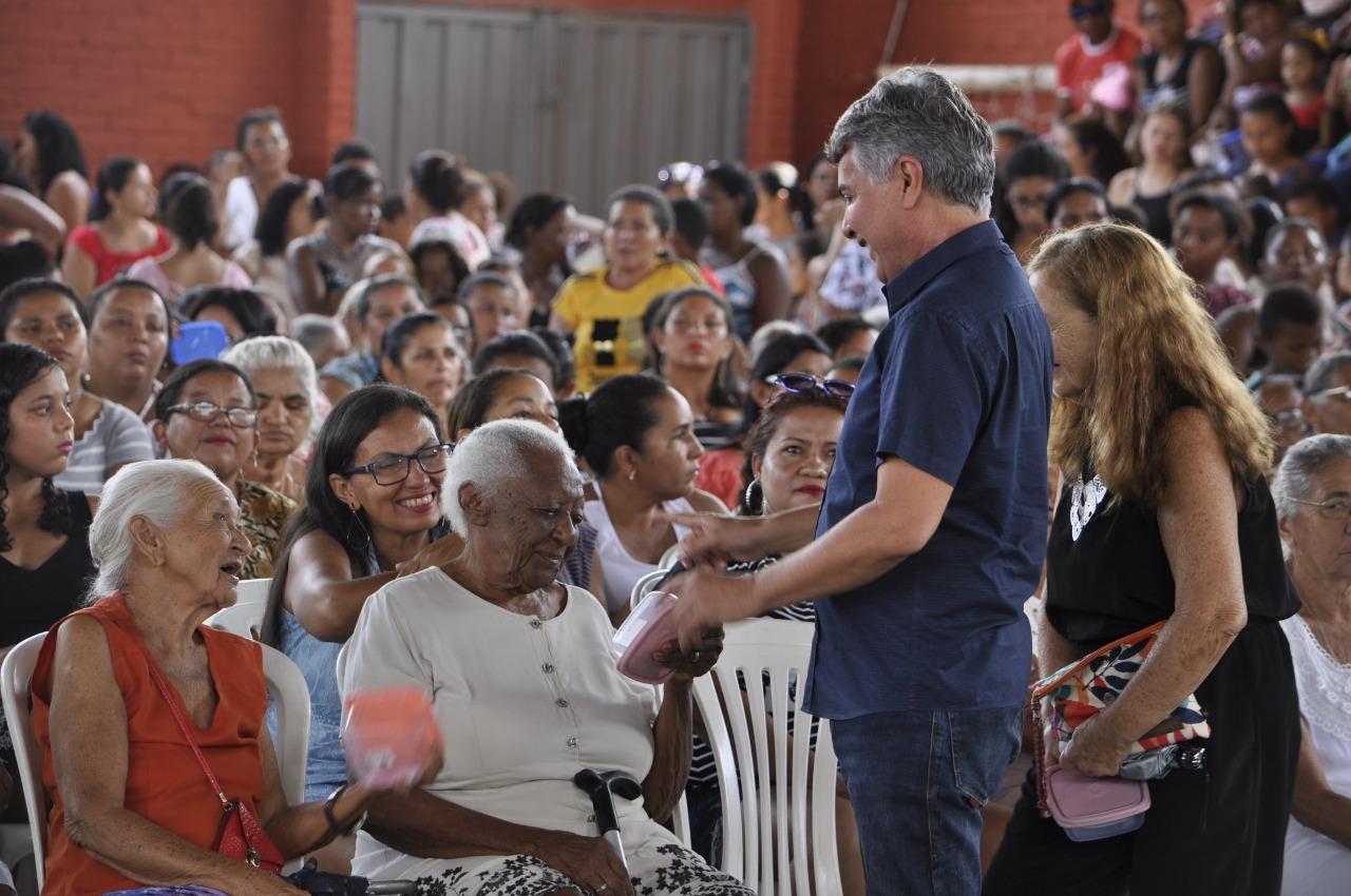 Festa para às Mães , um sucesso de público e excelentes brindes, entre eles uma moto okm  - Imagem 12