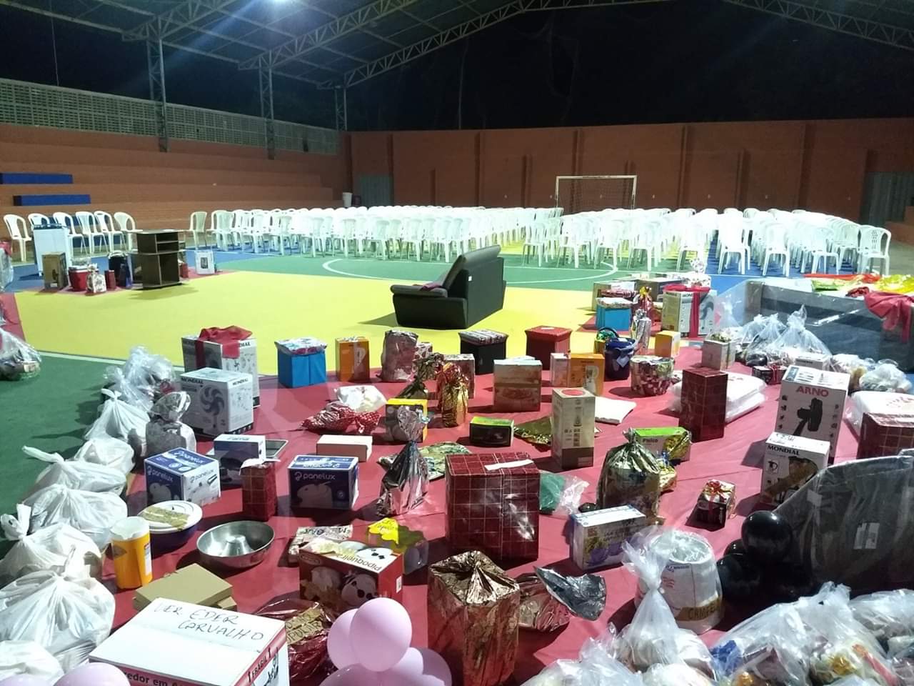 Festa para às Mães , um sucesso de público e excelentes brindes, entre eles uma moto okm  - Imagem 21