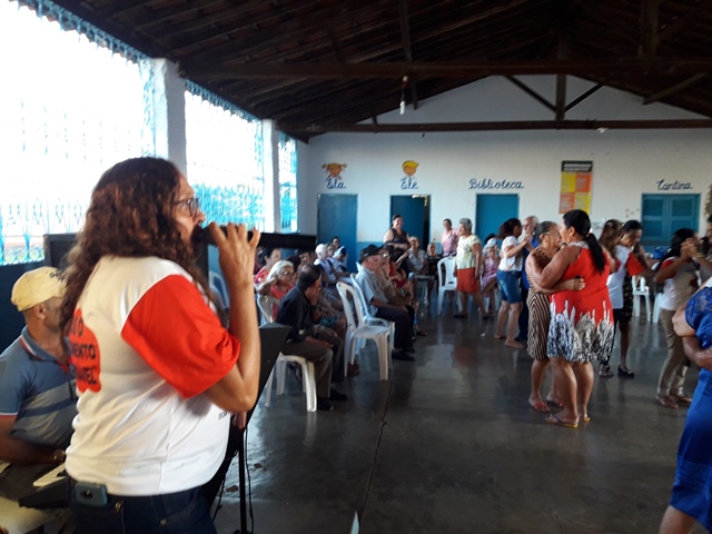 Idosos comemoram Dia das Mães em DEL - Imagem 68