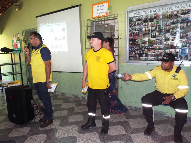 Strans leva campanha “Maio Amarelo” às escolas de Pedro II - Imagem 19