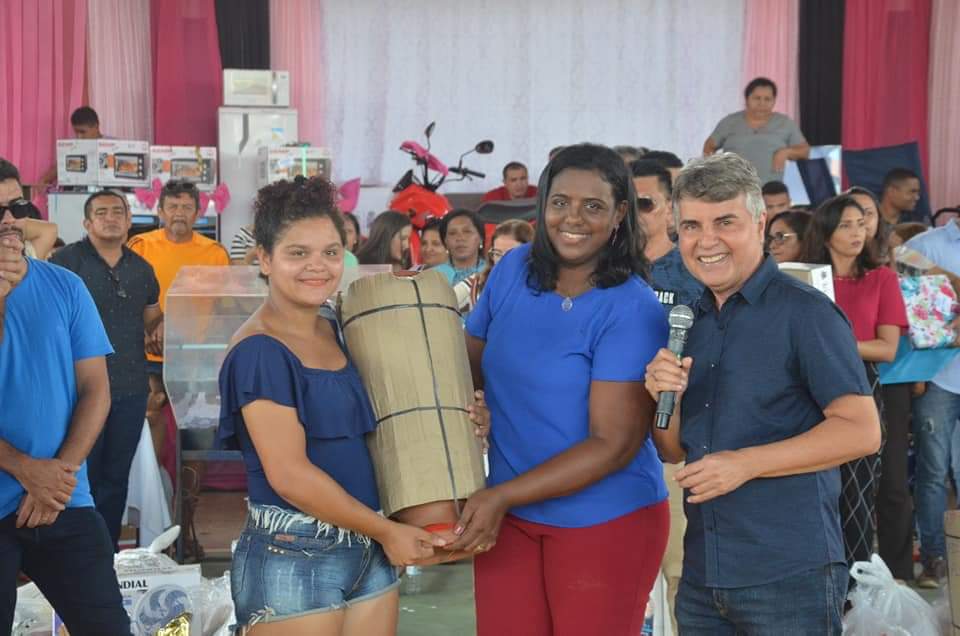 Festa para às Mães , um sucesso de público e excelentes brindes, entre eles uma moto okm  - Imagem 5