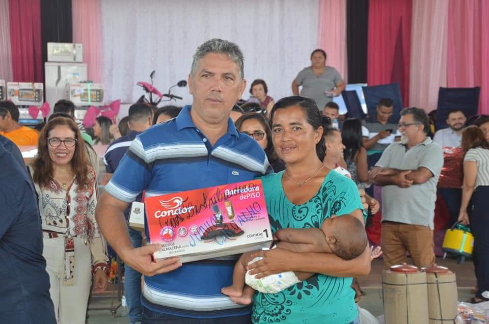 Festa para às Mães , um sucesso de público e excelentes brindes, entre eles uma moto okm  - Imagem 32