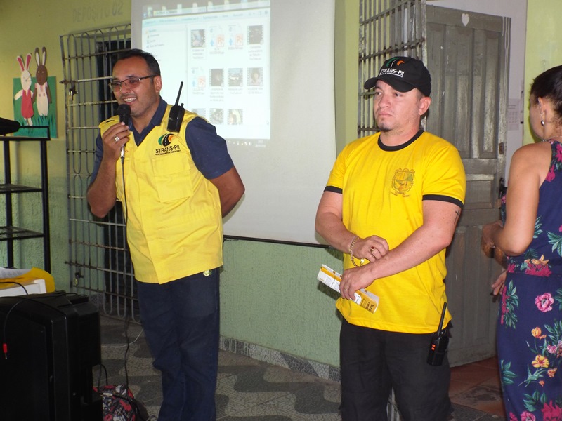 Strans leva campanha “Maio Amarelo” às escolas de Pedro II - Imagem 18