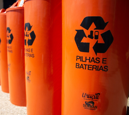 PMU Instala Coletores de pilhas e baterias em diversos Estabelecimentos da cidade