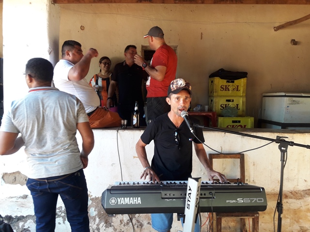 Peregrinação da subida do morro festejos da Santa Cruz em Malhada no município de Bocaina – PI - Imagem 28